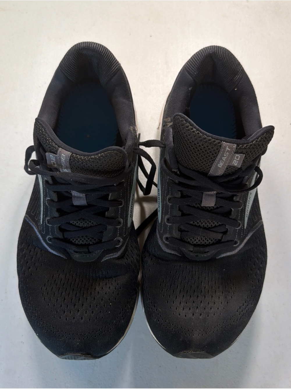 Brooks Men's Black Athletic Running Shoes